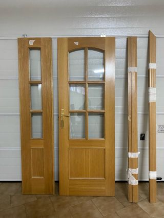 Puerta madera con cristal