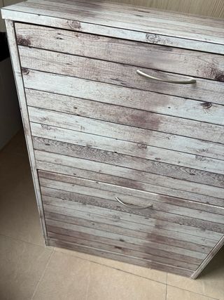 Zapatero 60x24x81cm oferta super, está nuevo