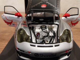 Porsche 911 GT3 RSR Autoart 1:18