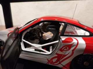 Porsche 911 GT3 RSR Autoart 1:18