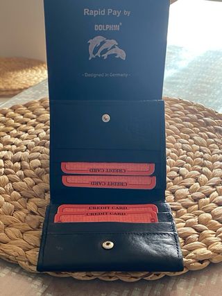 Cartera Piel de Búfalo Dolphin Negra