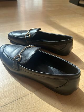 Mocasines piel Mango Talla 37 Negros