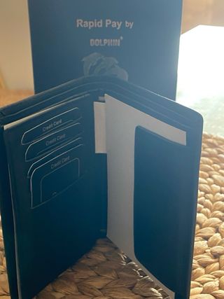 Cartera de Piel de Búfalo Negra Dolphin