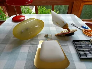 Apliques de pared franceses dorados y blancos