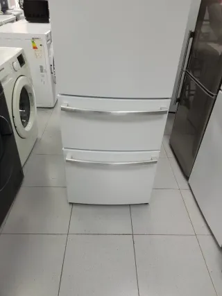 Nevera haier con dos cajones 190,cm Nofrost