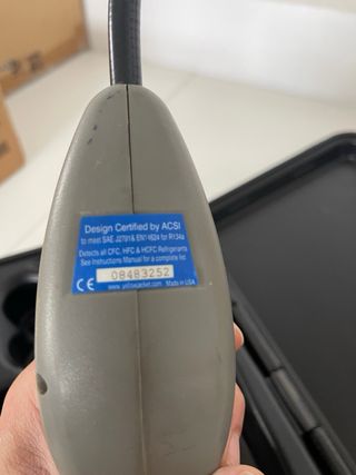 Detector de fugas refrigerante Yellow Jacket