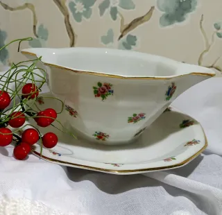 Salsera de porcelana tipo Limoges con flores
