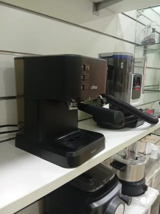 Cafetera Espresso Ufesa Varese 20 Bar