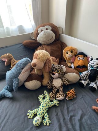 Lote de peluches variados
