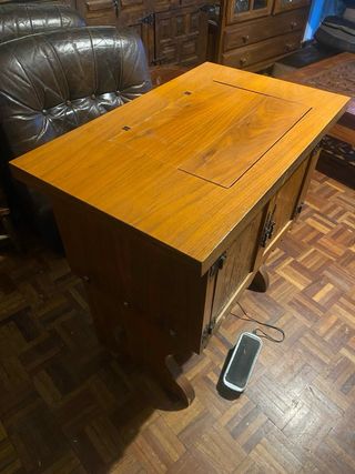 Máquina de Coser Antigua Singer