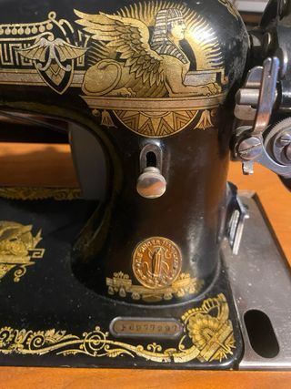 Máquina de Coser Antigua Singer