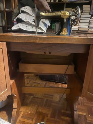 Máquina de Coser Antigua Singer