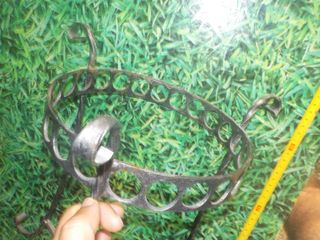 Macetero de hierro vintage