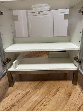 Mueble bajo lavabo gris y blanco IKEA