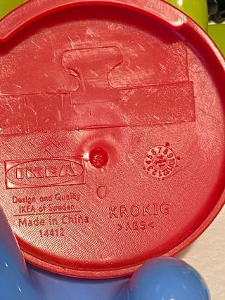 Krokig IKEA set 5 appendiabiti in ABS modernariato