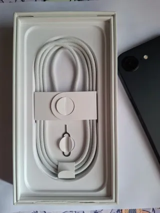 iPhone 16e 100% 128GB Negro