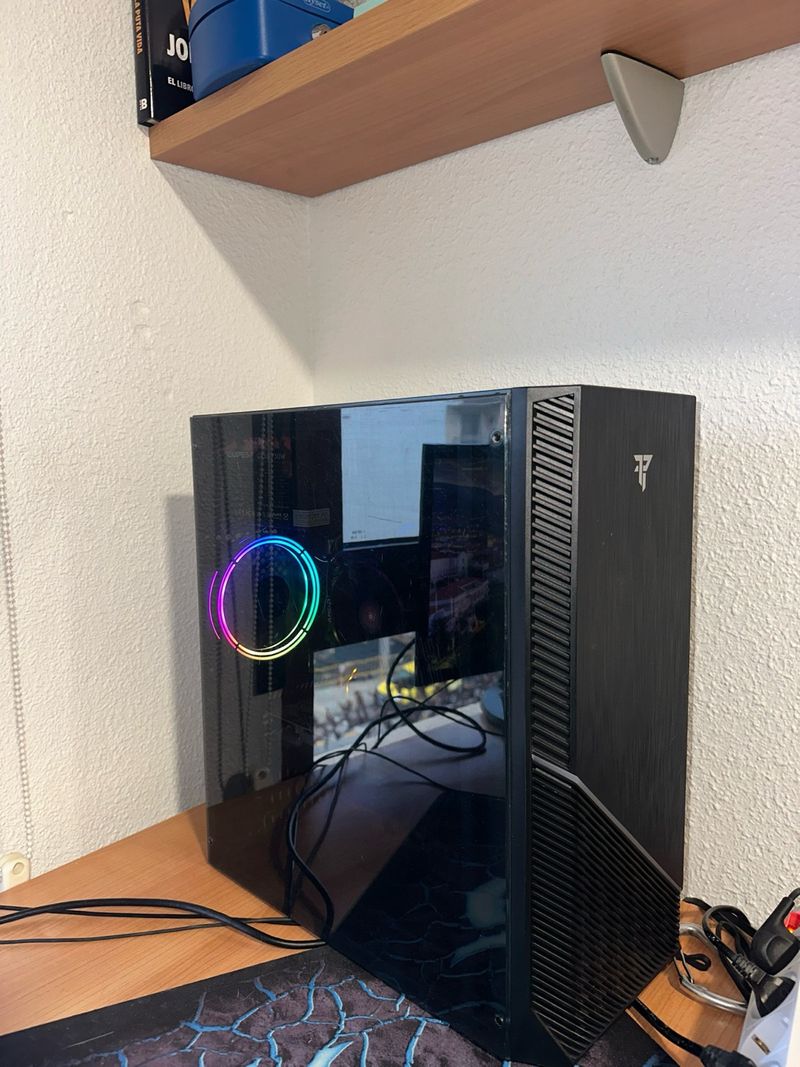 PC Gaming Ryzen 5 GTX 1650 16GB RAM SSD