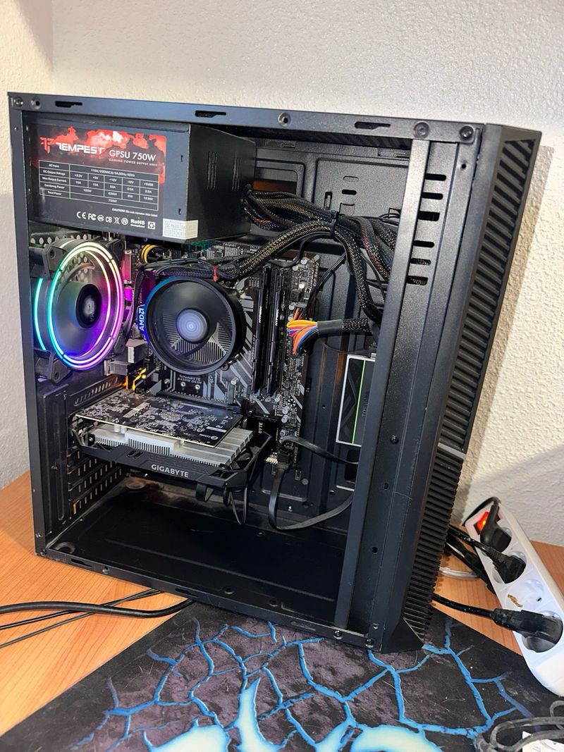 PC Gaming Ryzen 5 GTX 1650 16GB RAM SSD afbeelding 3