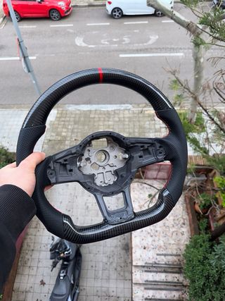 Volante deportivo carbono compatible con Golf 7.5
