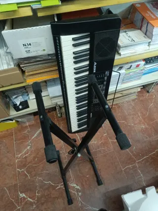 Teclado Alesis Melody61