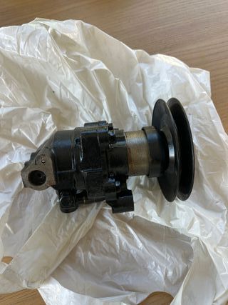 Bomba Dirección Toyota Hilux 2.4D 88-97