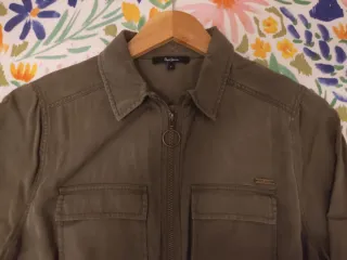 Lote ropa talla S en muy buen estado!! :)