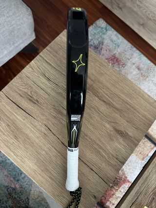 Pala pádel Starvie R9.6 Carbon Master Edition