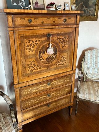 Mobili antichi in legno