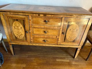 Mobili antichi in legno