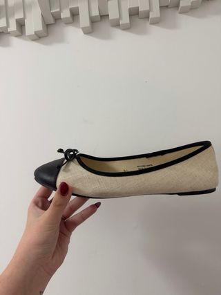 Bailarinas Boden Beige y Negro Talla 38