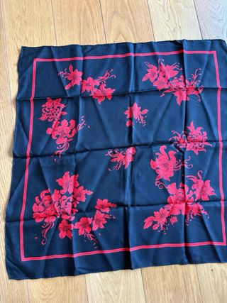 Foulard in pura seta unisex nero e rosso