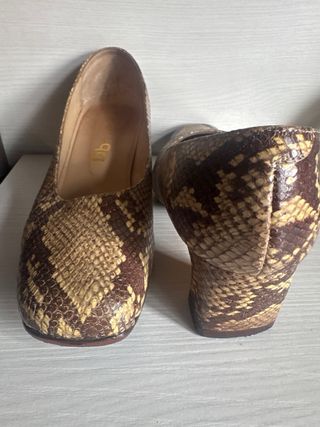 Zapatos de piel serpiente