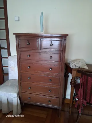 Dormitorio completo madera y rejilla