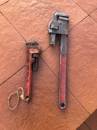 Juego de 2 llaves de tubo stillson