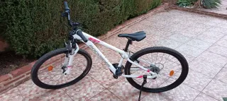Bicicleta Montaña Rockrider Blanca