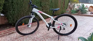 Bicicleta Montaña Rockrider Blanca