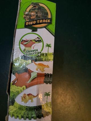 Pista Coches Dinosaurios 240 Piezas