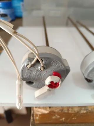 3 Termostatos Eléctricos Bronce