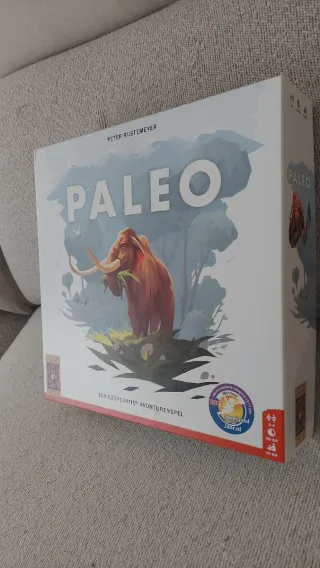 Paleo, juego de mesa cooperativo y solo