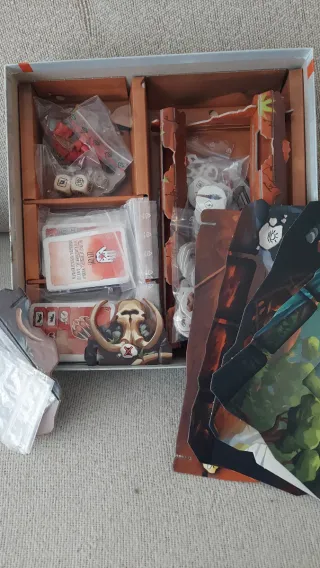 Paleo, juego de mesa cooperativo y solo