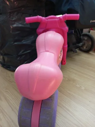 Moto de juguete infantil rosa