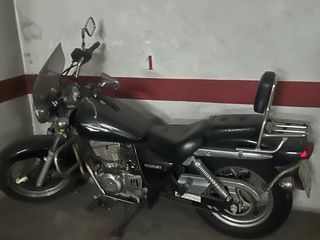 Suzuki Marauder 250cc Negra