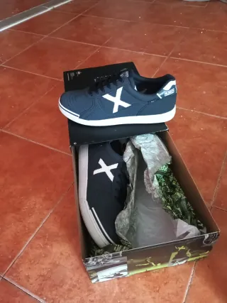 Zapatillas Munich Azul y Blanco