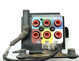 Maserati 670039247 módulo levante suv m161 2150637