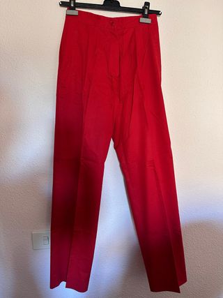 Pantalón rojo