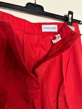 Pantalón rojo