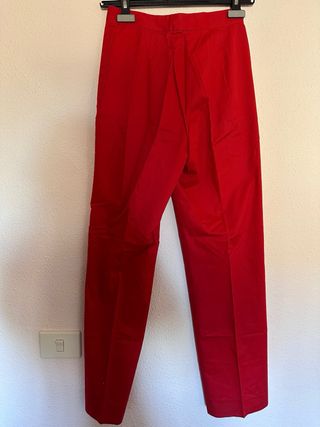Pantalón rojo