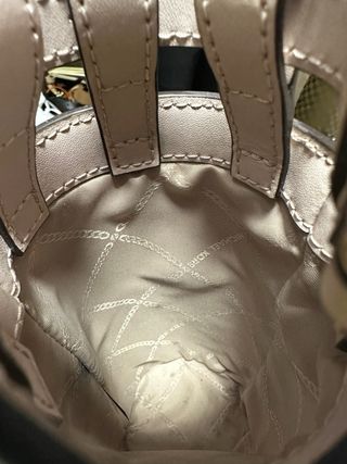 Mochila Michael Kors Beige y Dorada