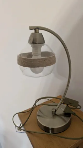 Lámpara de mesa moderna cristal y metal