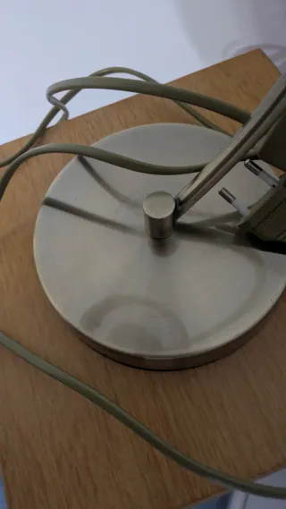 Lámpara de mesa moderna cristal y metal